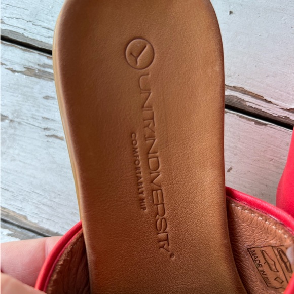 SOLD ✨ NWOB Leather Red sandals. Unity in Diversity size 38 (7 1/2) NWOB - Picture 4 of 7